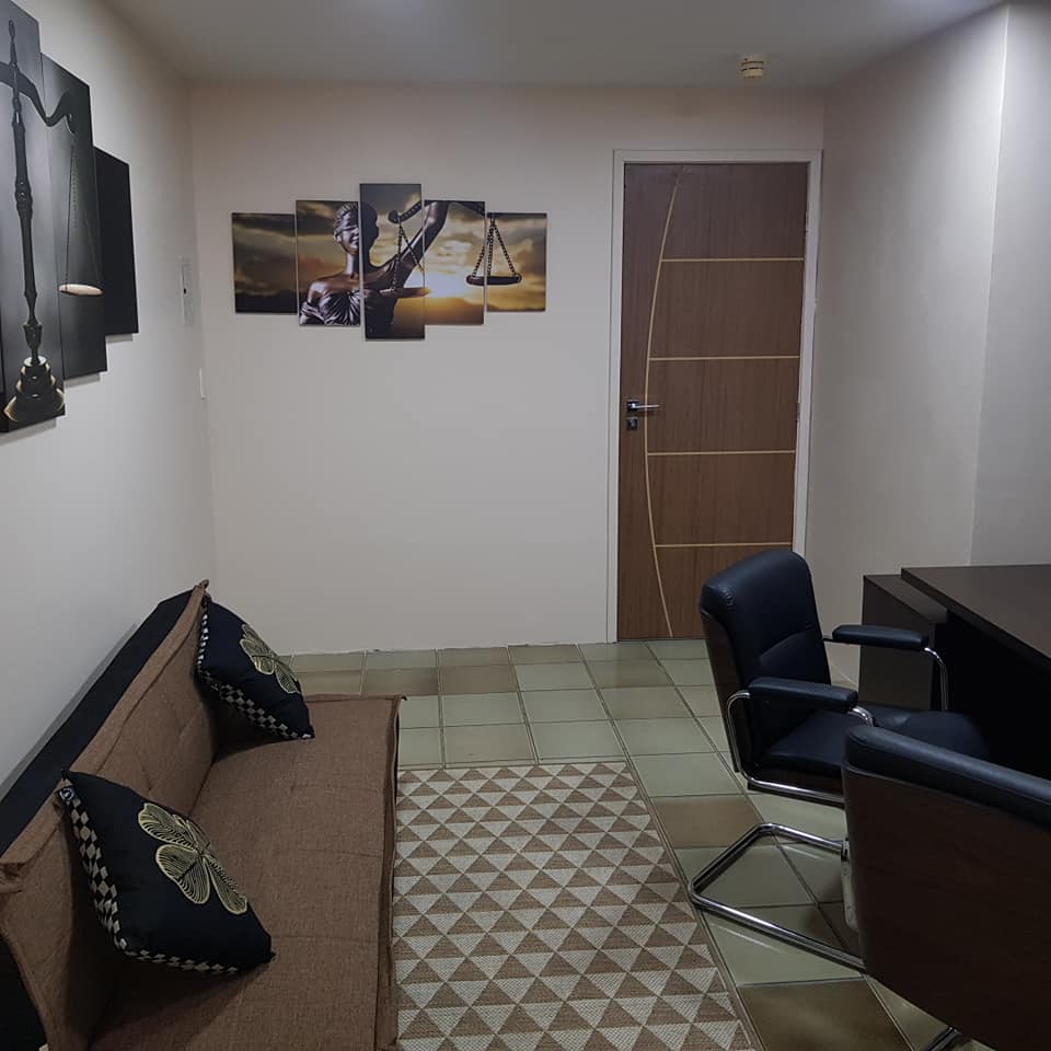 Sala de atendimento do advogado Henrique Silva em Cabo de Santo Agostinho